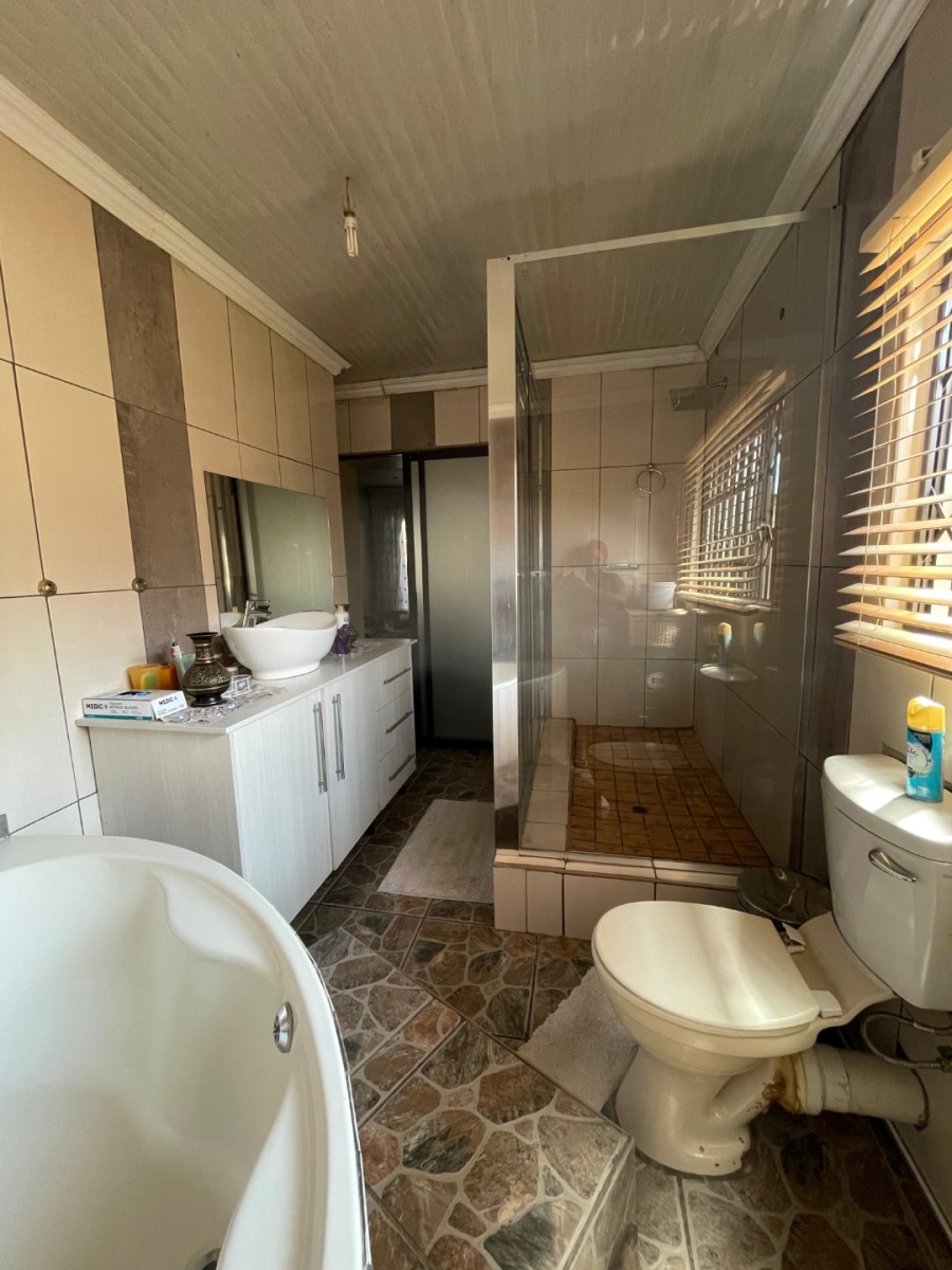 3 Bedroom Property for Sale in Mandela View Free State